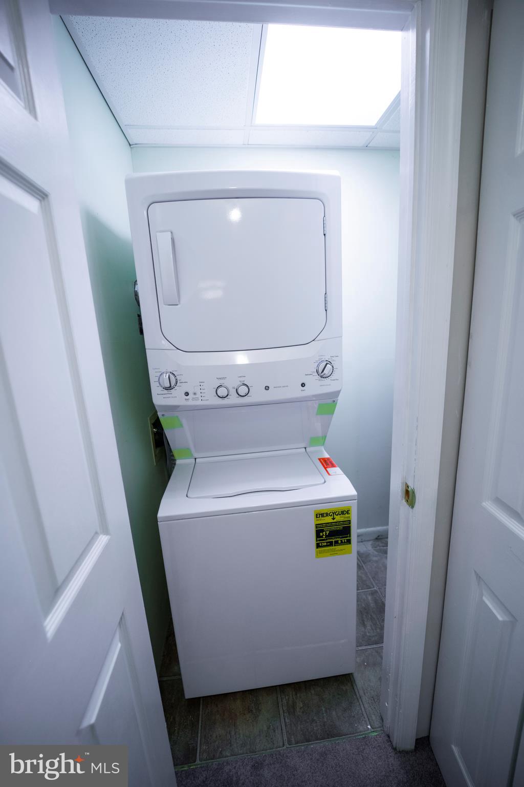 273 Valley Stream Lane Chesterbrook, PA 19087 - Photo 19 of 28 Newer Stackable Washer/Dryer Included