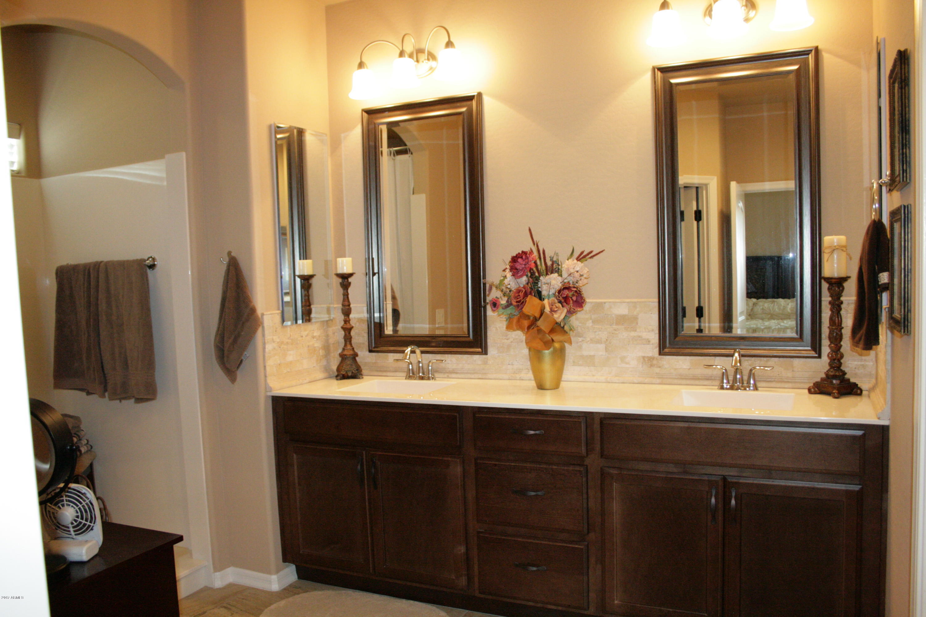4417 East St John Road Phoenix, AZ 85032 - Photo 14 of 23 Mater Bath