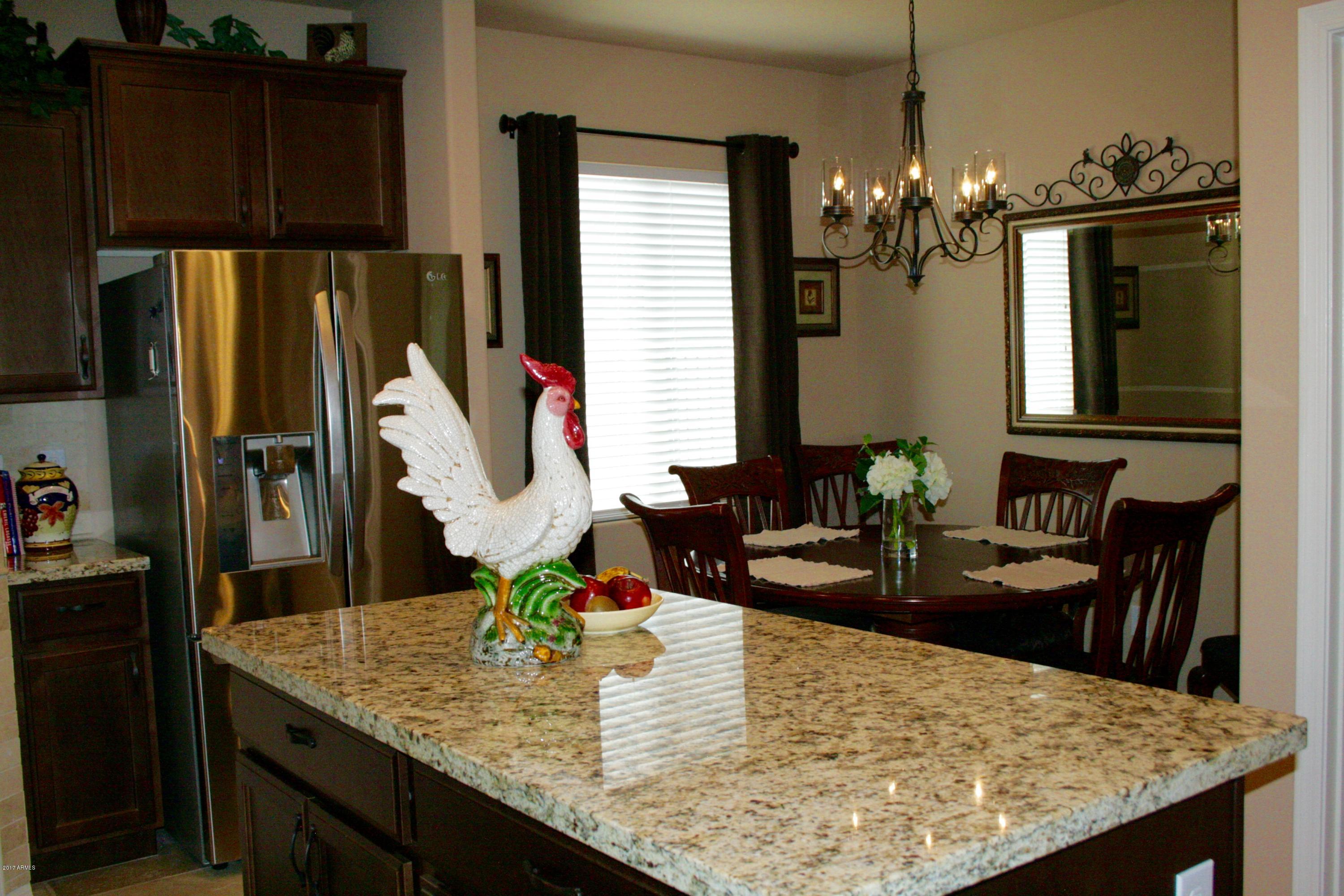 4417 East St John Road Phoenix, AZ 85032 - Photo 6 of 23 Eat in Kitchen