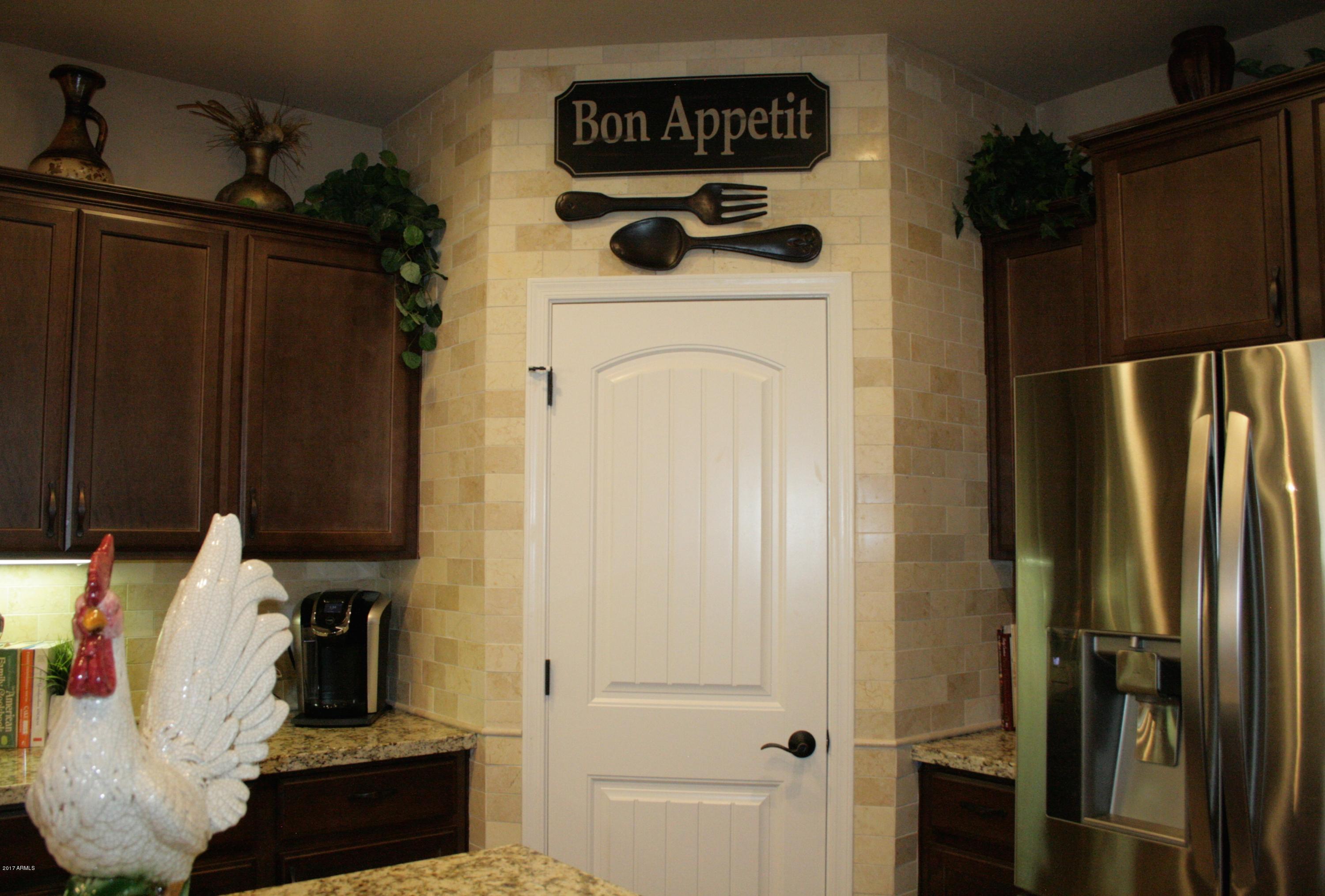 4417 East St John Road Phoenix, AZ 85032 - Photo 7 of 23 Walk in Pantry