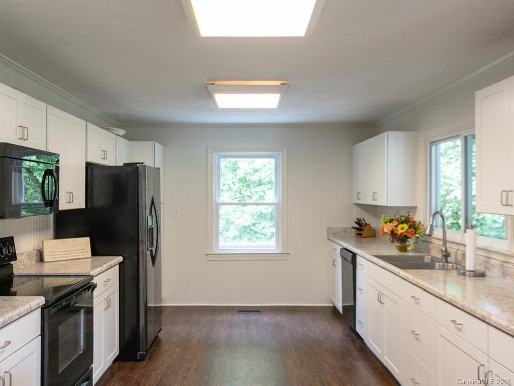 266 Big Cove Road Candler, NC 28715 - Photo 9 of 35 Gallery Image 9
