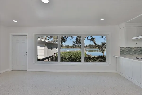 $565,000 | 14028 Blackjack Road, Dover, FL 33527