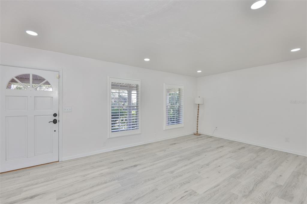 14028 Blackjack Road Dover, FL 33527 - Photo 18 of 62