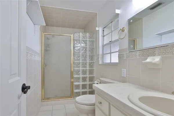 $565,000 | 14028 Blackjack Road, Dover, FL 33527