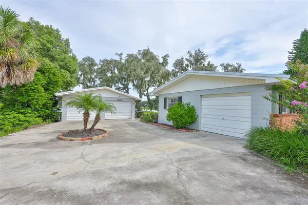 $565,000 | 14028 Blackjack Road, Dover, FL 33527