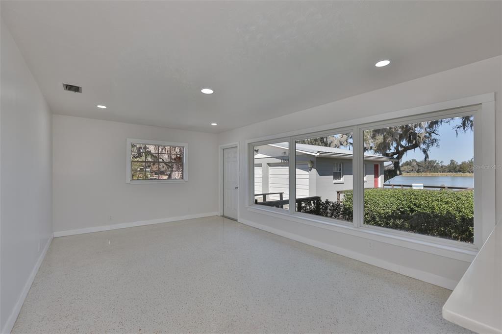 14028 Blackjack Road Dover, FL 33527 - Photo 9 of 62