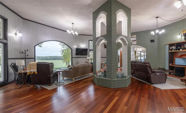 $5,999,999 | 1224 County Road 3165, Salem, MO 65560