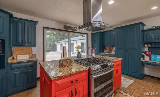 $5,999,999 | 1224 County Road 3165, Salem, MO 65560