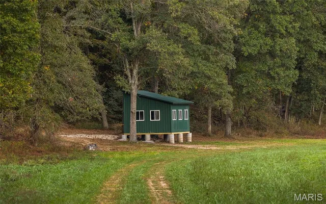 $5,999,999 | 1224 County Road 3165, Salem, MO 65560