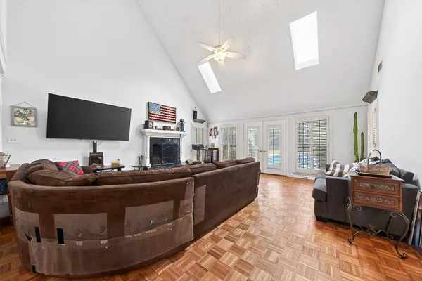 $599,000 | 18 Marynell Lane, Phenix City, AL 36869