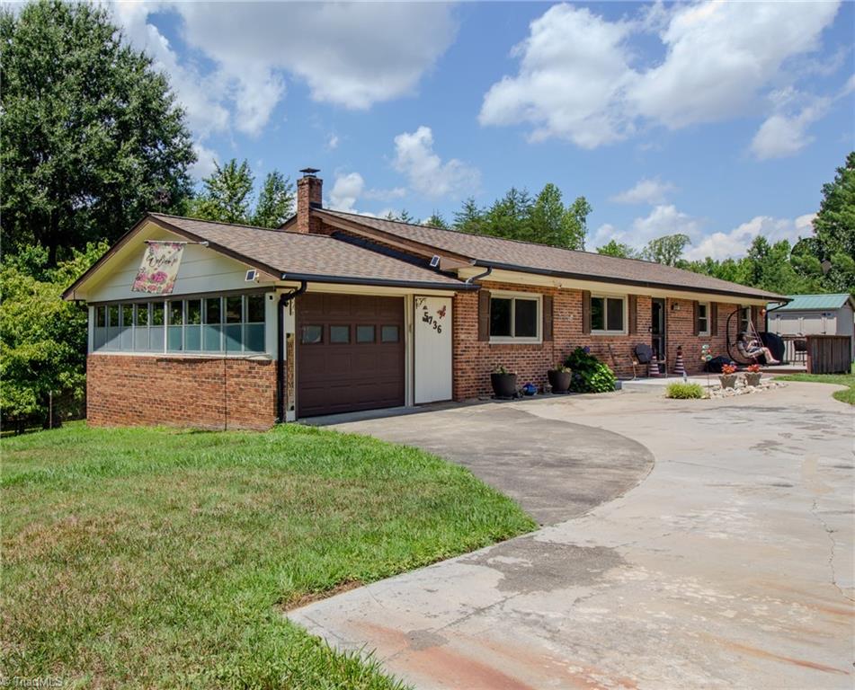 5736 Davis Road Walkertown, NC 27051 - Photo 3 of 47