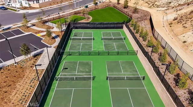 a view of a tennis court