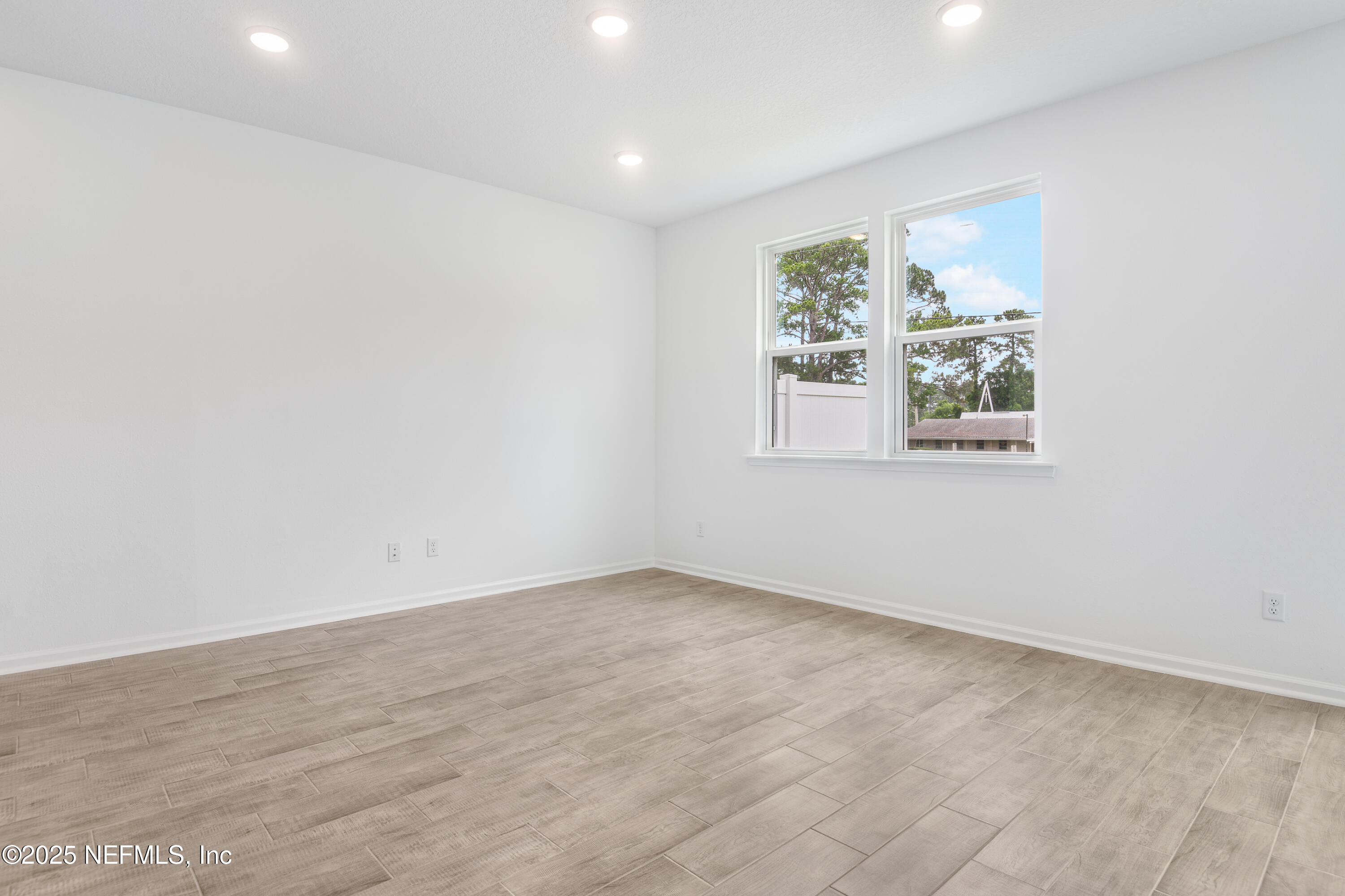 6024 Oracle Road Jacksonville, FL 32205 - Photo 7 of 19 6024 Oracle Court-8