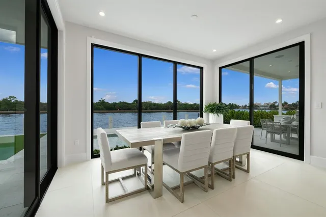 $9,950,000 | 2010 Intracoastal Drive, Fort Lauderdale, FL 33305