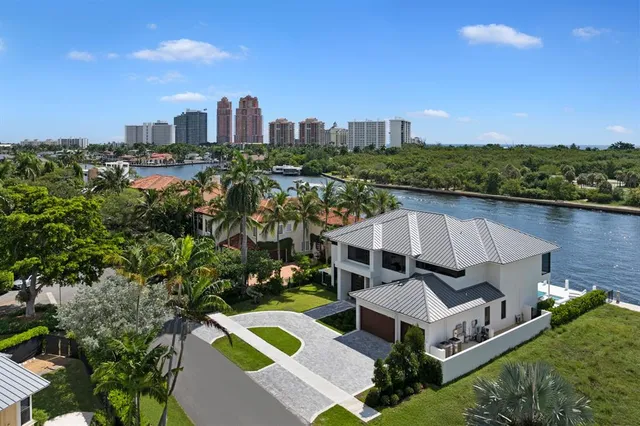 $9,950,000 | 2010 Intracoastal Drive, Fort Lauderdale, FL 33305