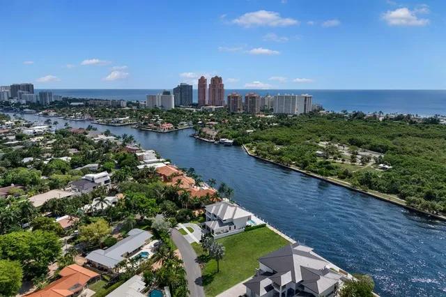 $9,950,000 | 2010 Intracoastal Drive, Fort Lauderdale, FL 33305