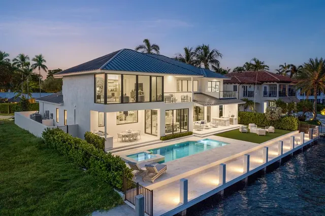 $9,950,000 | 2010 Intracoastal Drive, Fort Lauderdale, FL 33305