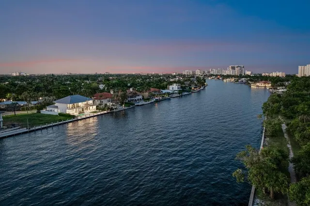 $9,950,000 | 2010 Intracoastal Drive, Fort Lauderdale, FL 33305