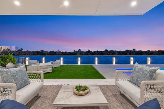 $9,950,000 | 2010 Intracoastal Drive, Fort Lauderdale, FL 33305