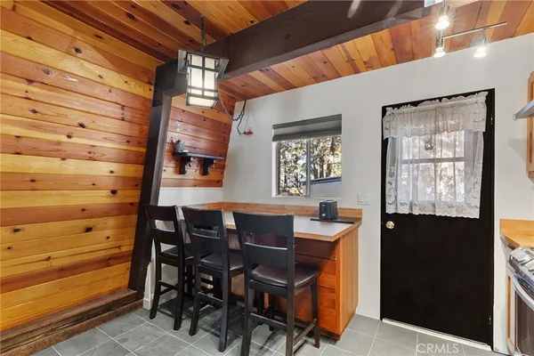 $359,000 | 189 Moreno Lane, Sugarloaf, CA 92386