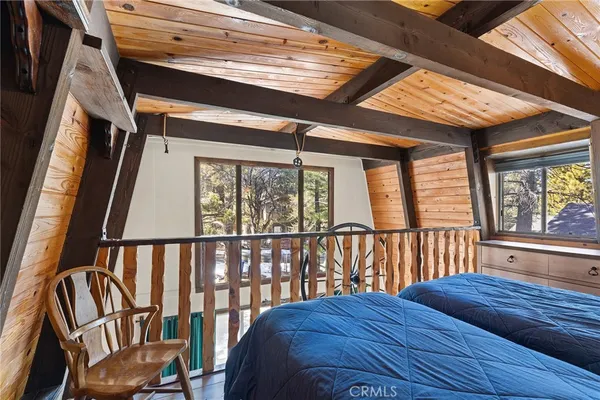 $359,000 | 189 Moreno Lane, Sugarloaf, CA 92386