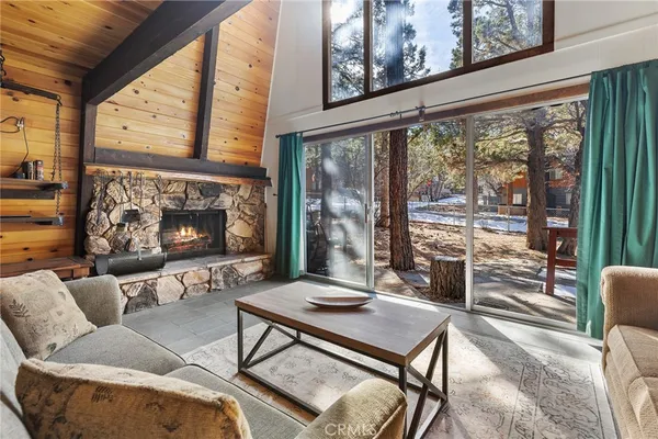 $359,000 | 189 Moreno Lane, Sugarloaf, CA 92386