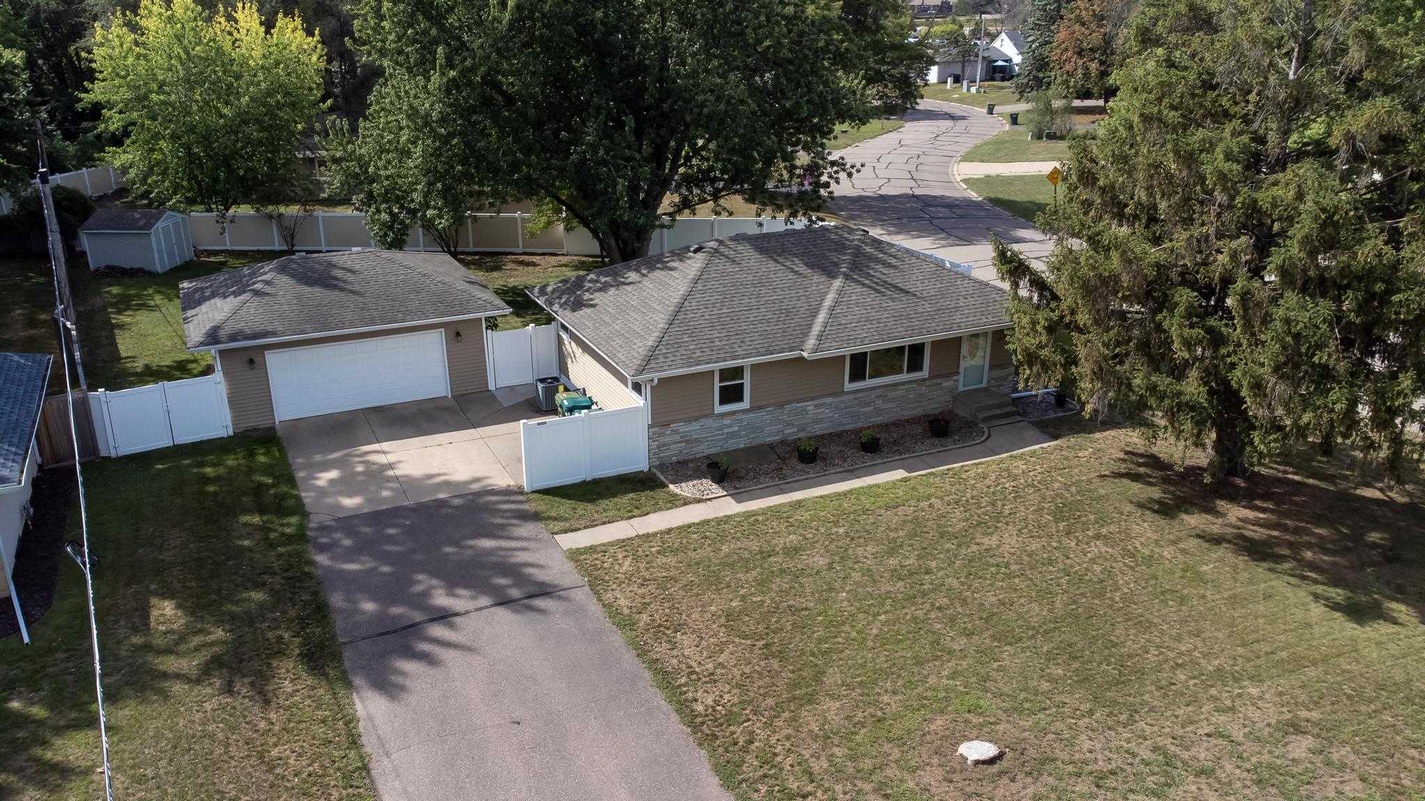 8947 Terrace Road Northeast Blaine, MN 55434 - Photo 40 of 44 Gallery Image 40
