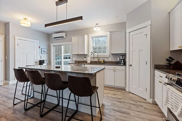 $699,000 | 1 Overlook Drive, Hallowell, ME 04347