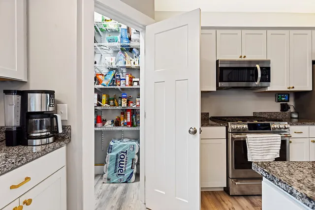 $699,000 | 1 Overlook Drive, Hallowell, ME 04347