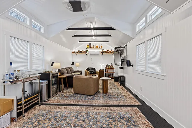 $699,000 | 1 Overlook Drive, Hallowell, ME 04347