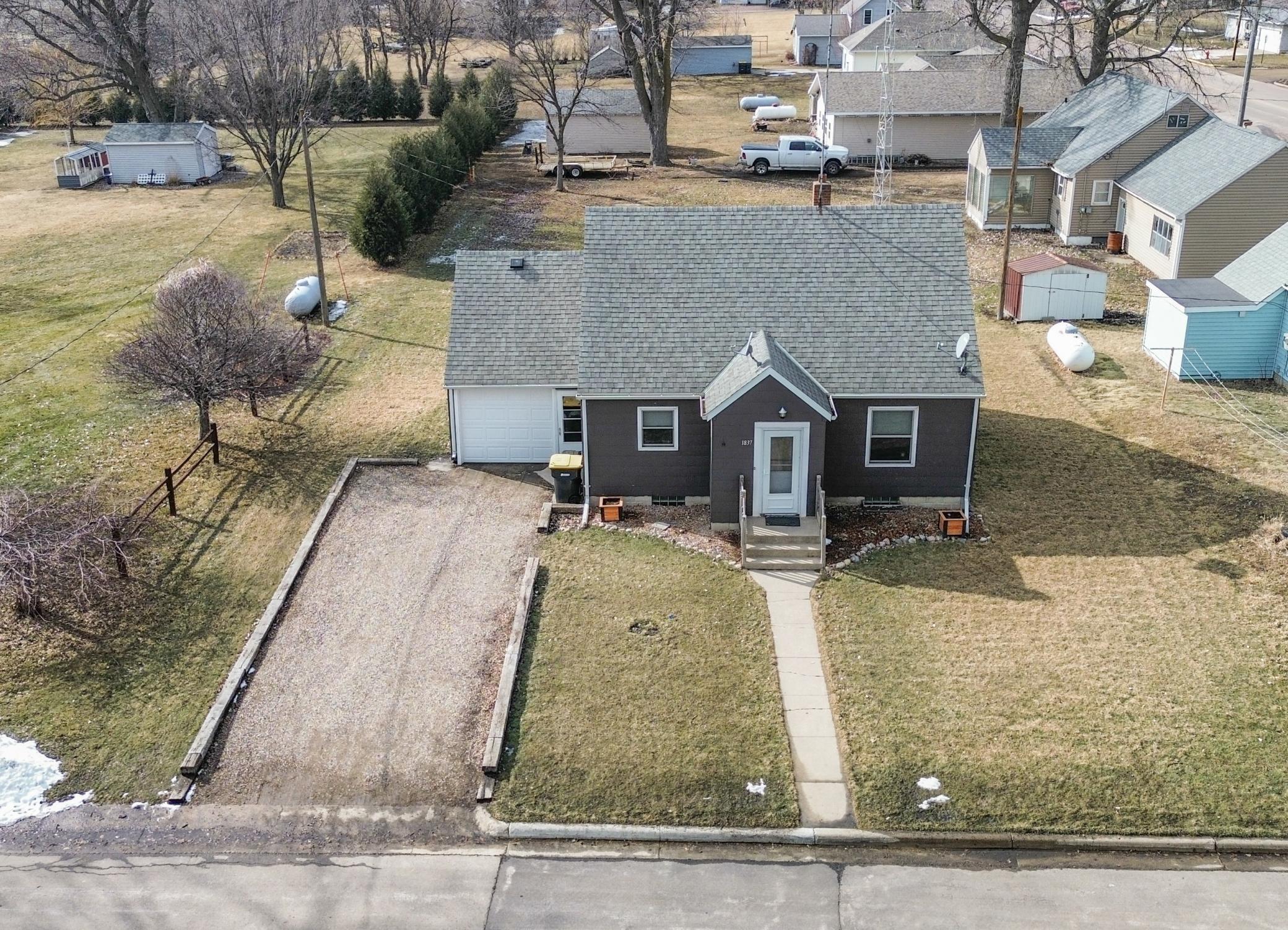 1837 Barr Street Wabasso, MN 56293 - Photo 2 of 37