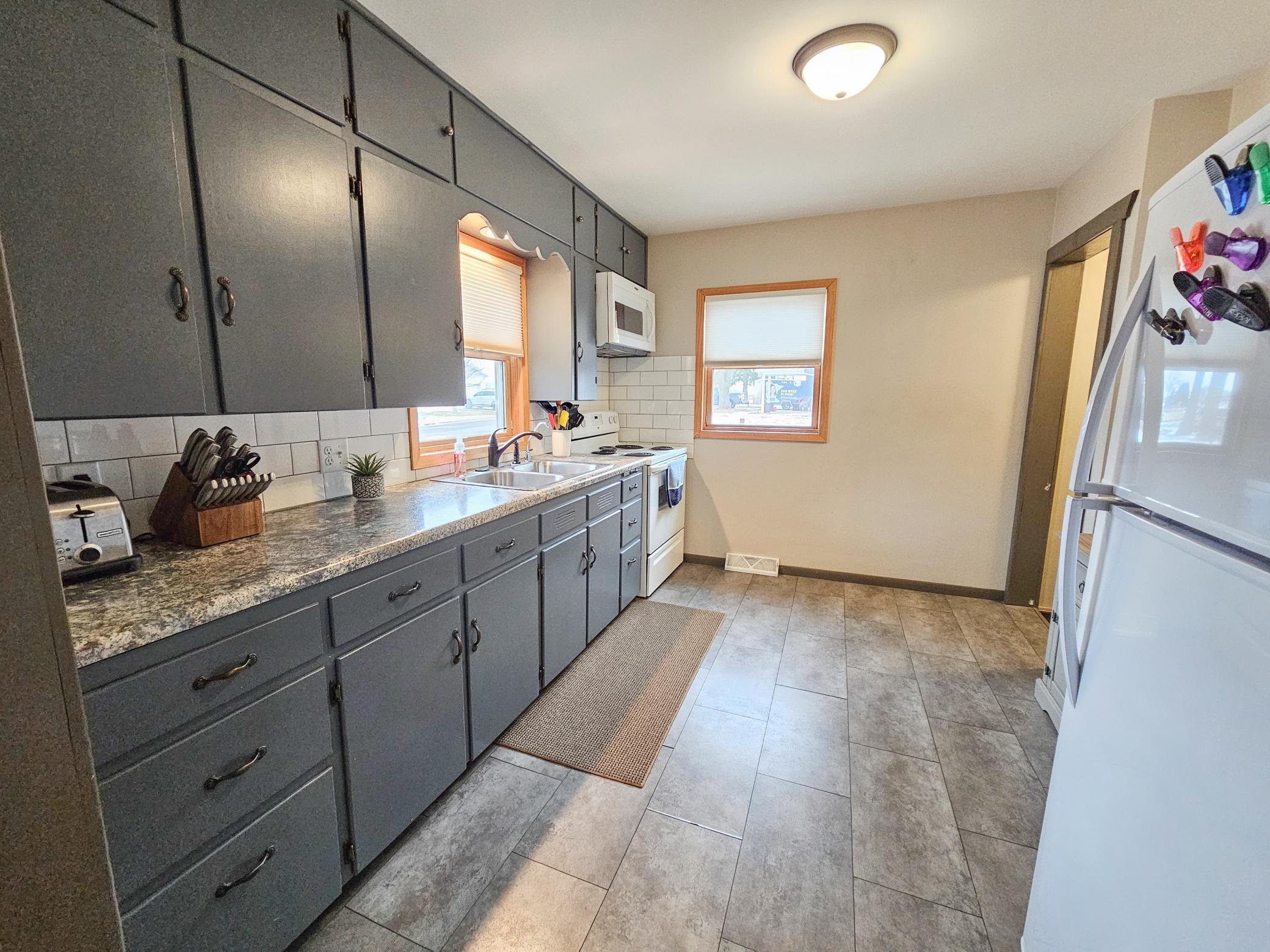 1837 Barr Street Wabasso, MN 56293 - Photo 9 of 37