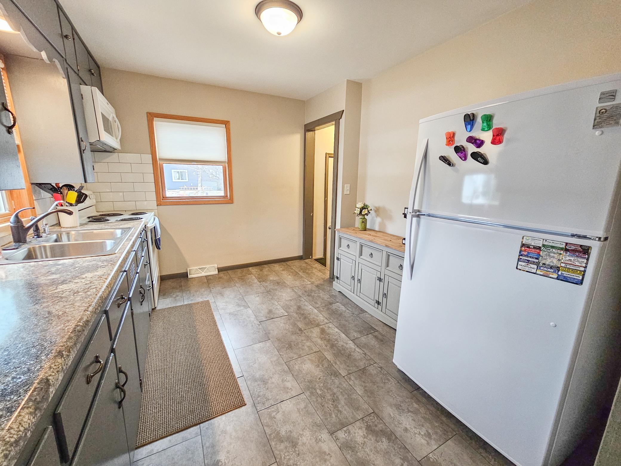 1837 Barr Street Wabasso, MN 56293 - Photo 10 of 37