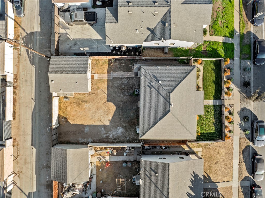 2117 West Corydon Street Compton, CA 90220 - Photo 36 of 40 an aerial view of residential houses with outdoor space