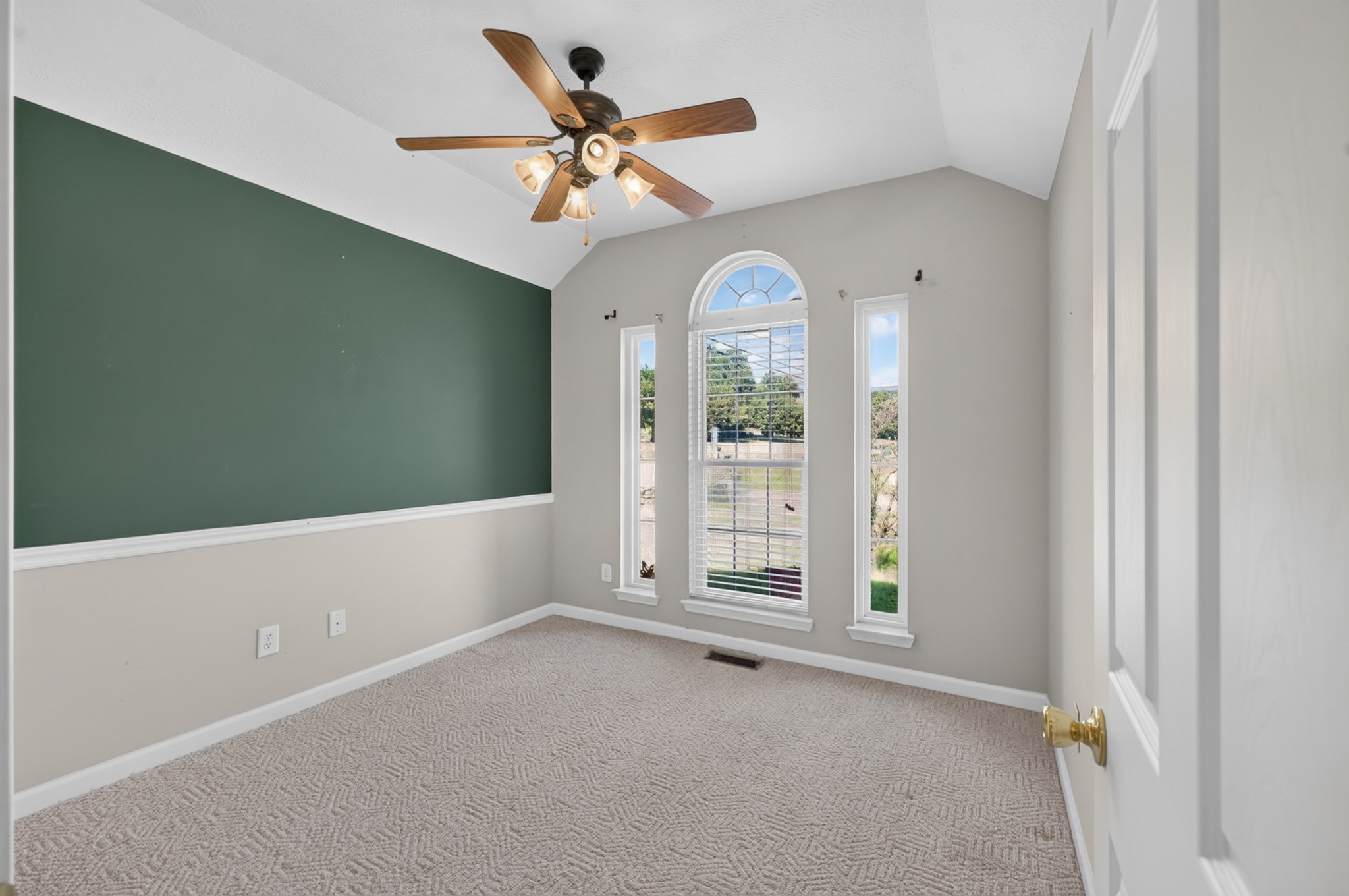 438 Buffalo Ridge Gallatin, TN 37066 - Photo 22 of 40 Gallery Image 22