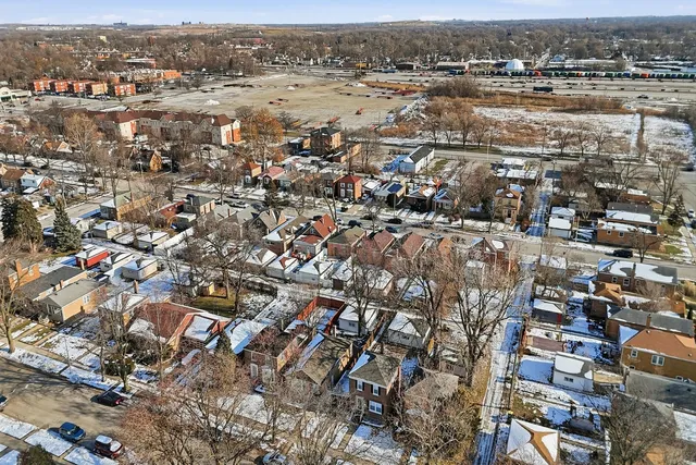 $212,750 | 14525 South Michigan Avenue, Riverdale, IL 60827