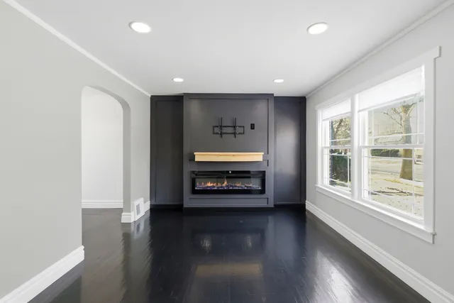 $212,750 | 14525 South Michigan Avenue, Riverdale, IL 60827