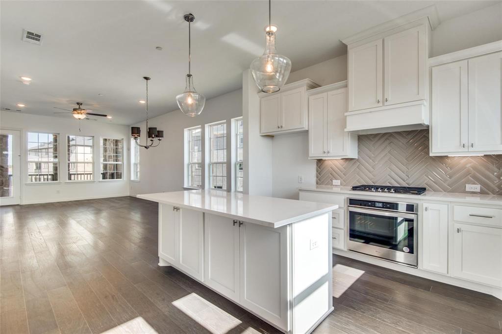 3730 Pelican Rst Way Arlington, TX 76005 - Photo 8 of 22