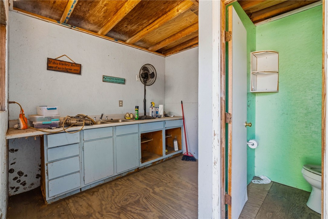 22325 Co Road 1718 Mathis, TX 78368 - Photo 25 of 40 Outdoor half bath