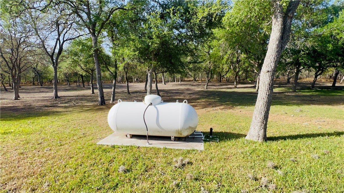 22325 Co Road 1718 Mathis, TX 78368 - Photo 38 of 40 Propane tank
