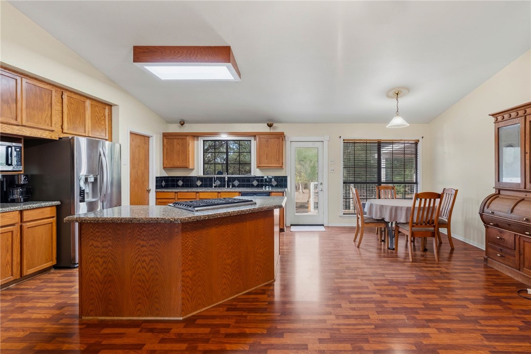 22325 Co Road 1718 Mathis, TX 78368 - Photo 7 of 40 Kitchen