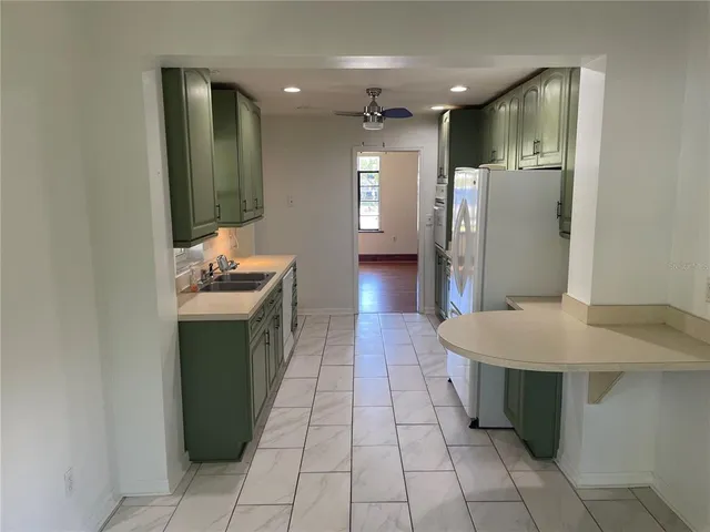 $1,895 | 456 West Minneola Avenue, Clermont, FL 34711