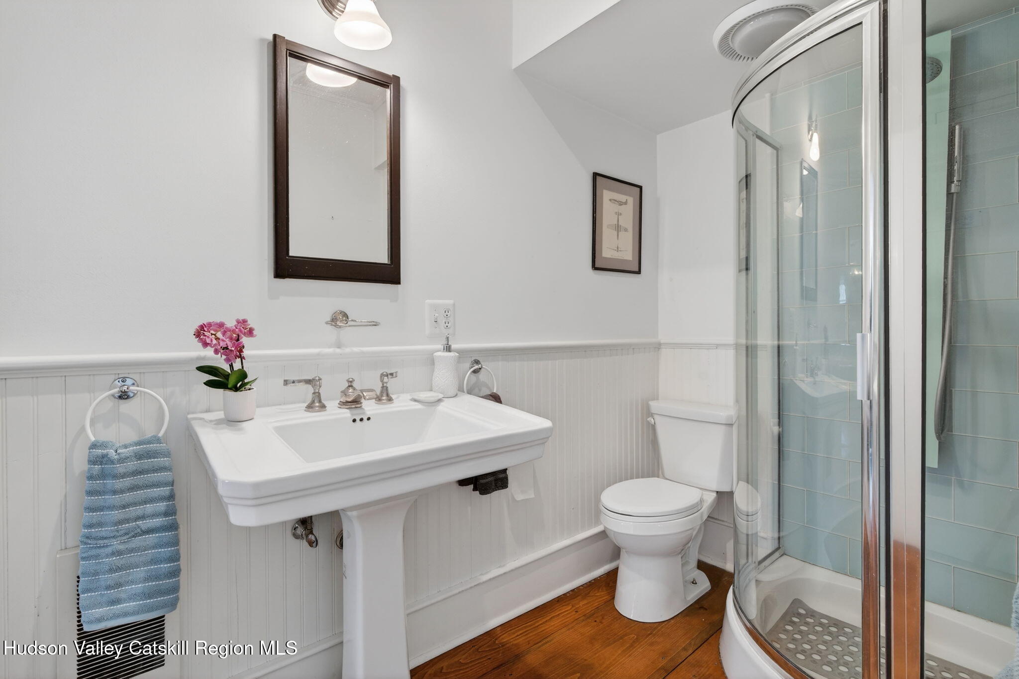 48 Oak Road Saugerties, NY 12477 - Photo 20 of 29 2nd floor bathroom