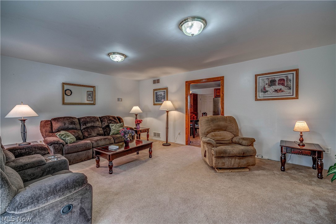 1727 Gregg Road Akron, OH 44306 - Photo 19 of 34