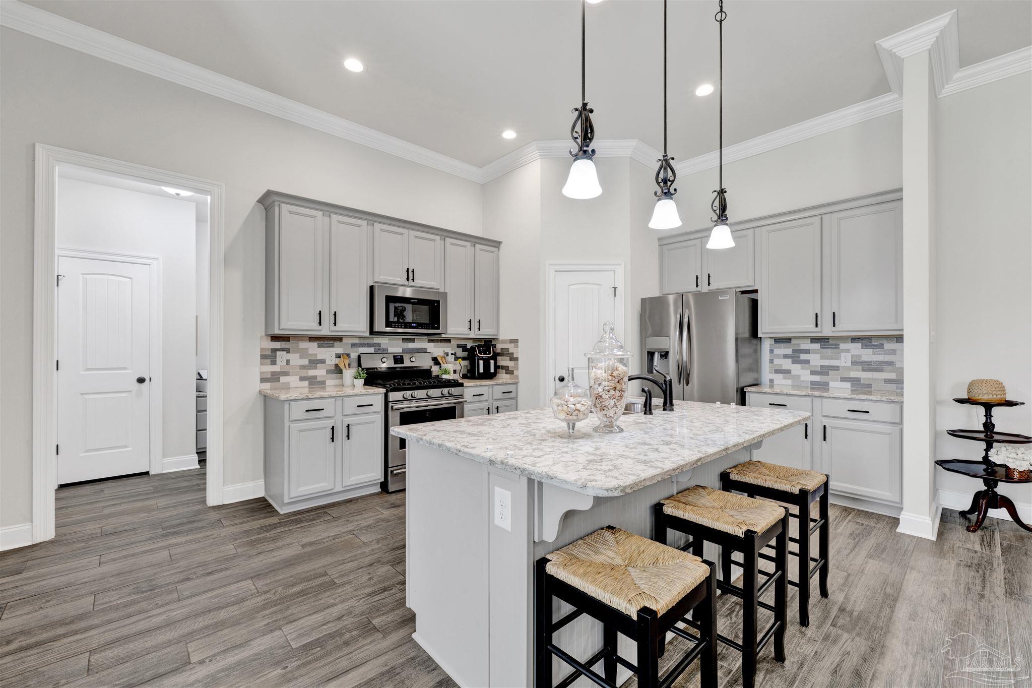 1576 Sawyers Rdg Cove Cantonment, FL 32533 - Photo 3 of 23