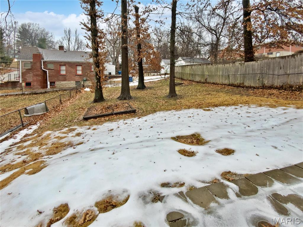 515 Carson Road St. Louis, MO 63135 - Photo 10 of 25