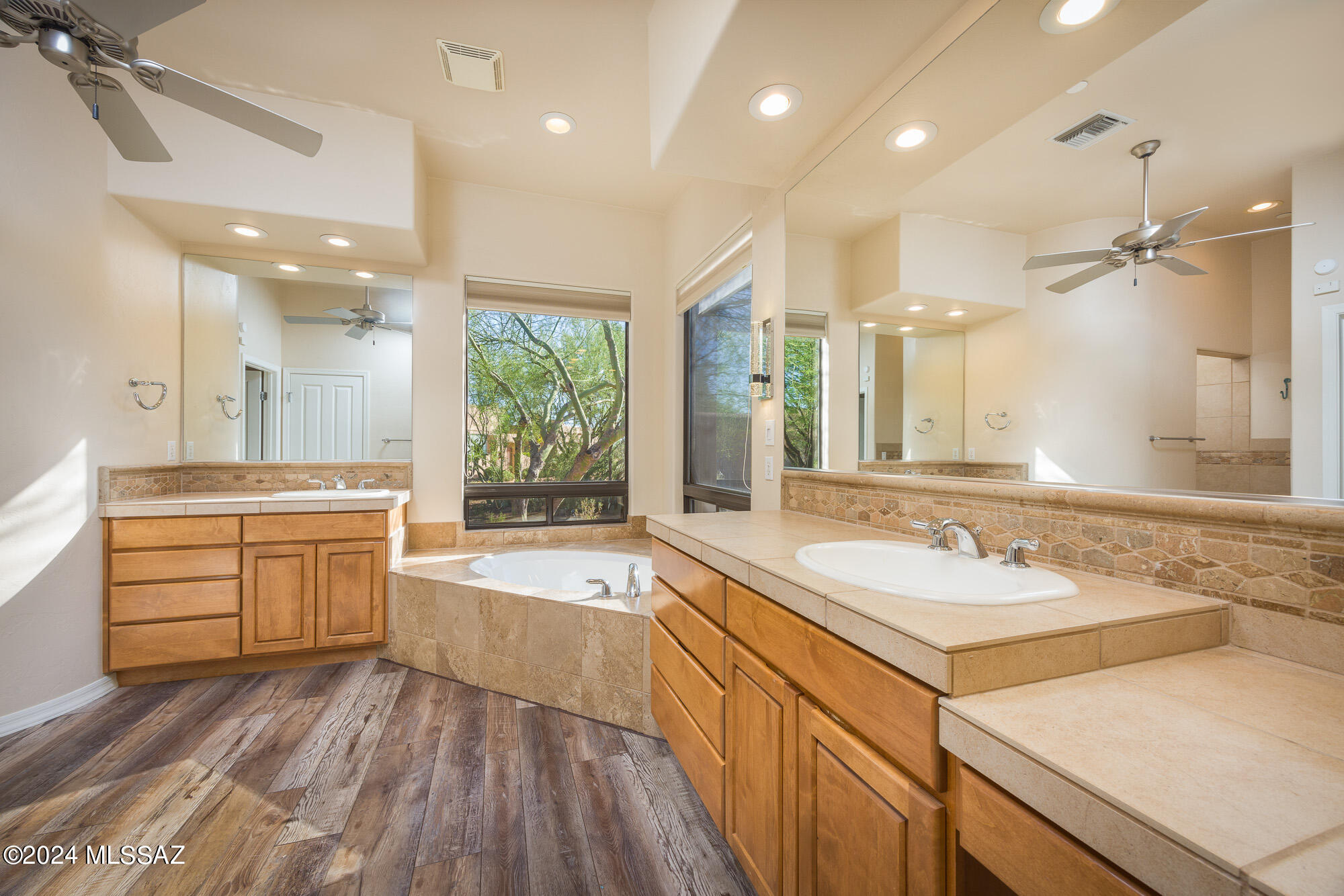 12345 North Reflection Ridge Drive Oro Valley, AZ 85755 - Photo 15 of 48