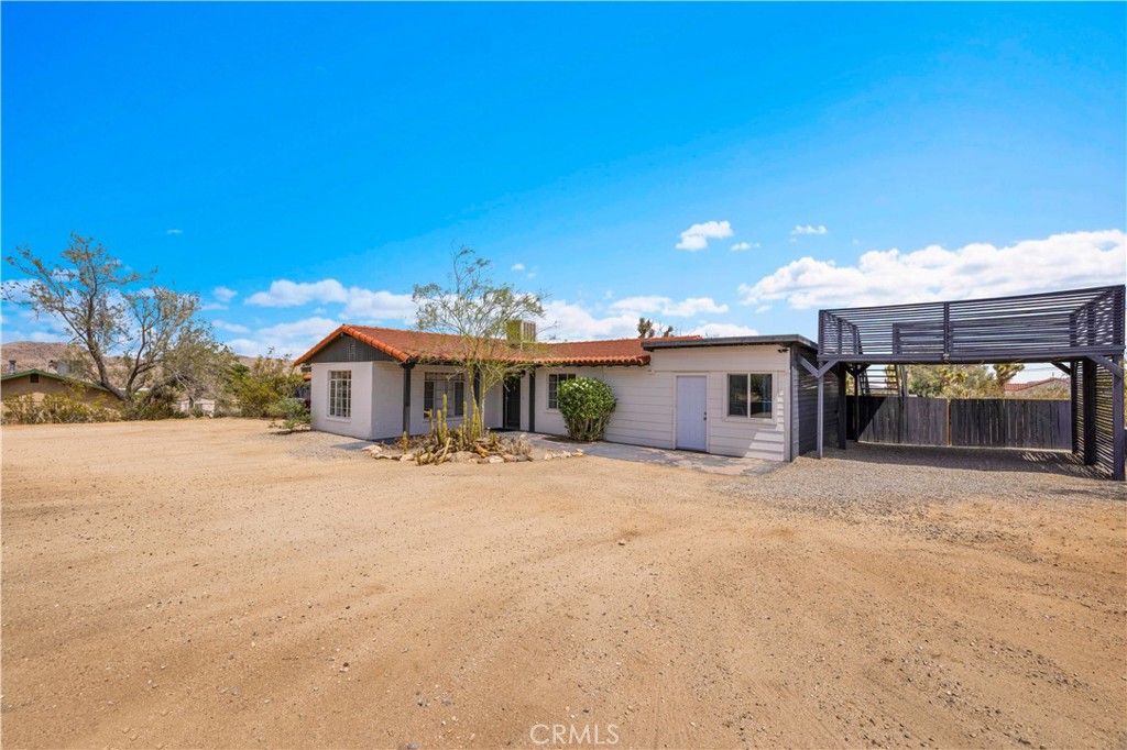 6685 Sunnyhill Road Joshua Tree, CA 92252 - Photo 3 of 50