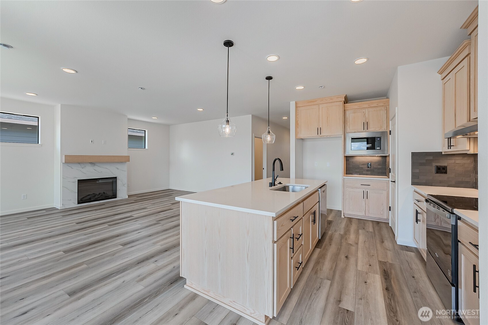 990 RW Fletcher Street Winlock, WA 98596 - Photo 10 of 36 Gallery Image 10