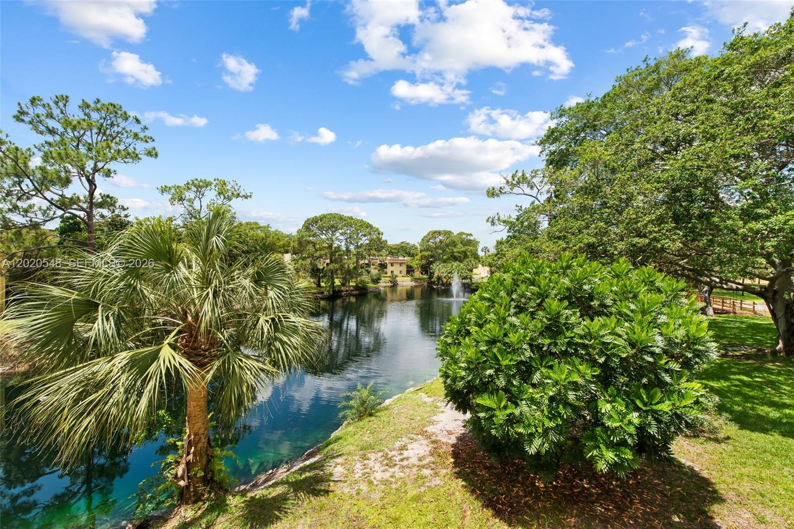 918 Southwest 9th St Circle, Unit 204 Boca Raton, FL 33486 - Photo 1 of 18